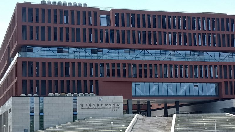 汽车电子PCB板材质要求：选择与性能共舞的关键