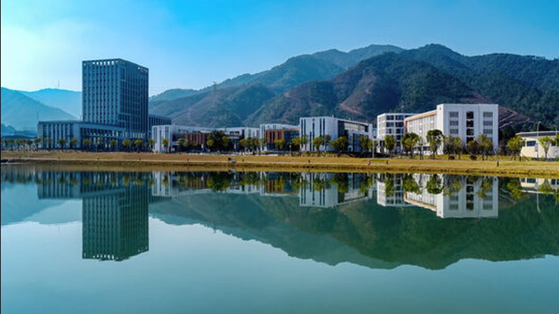 SMT贴片加工：揭秘其成本构成与影响因素